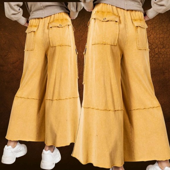 EASEL “Feeling Good Cargos” Mineral Washed Flared Leg, Raw Seams & Hems, Pockets - Picture 5 of 12